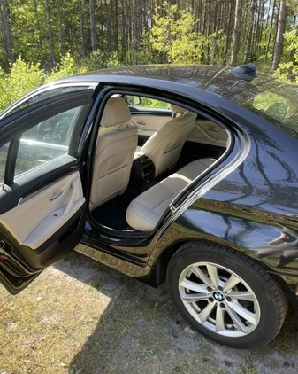 BMW Seria 5 cena 64900 przebieg: 210000, rok produkcji 2015 z Chojnice małe 29